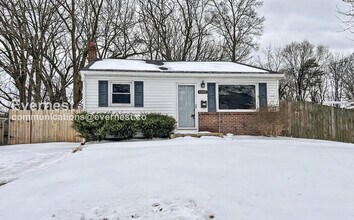 Building Photo - 1303 Brice St