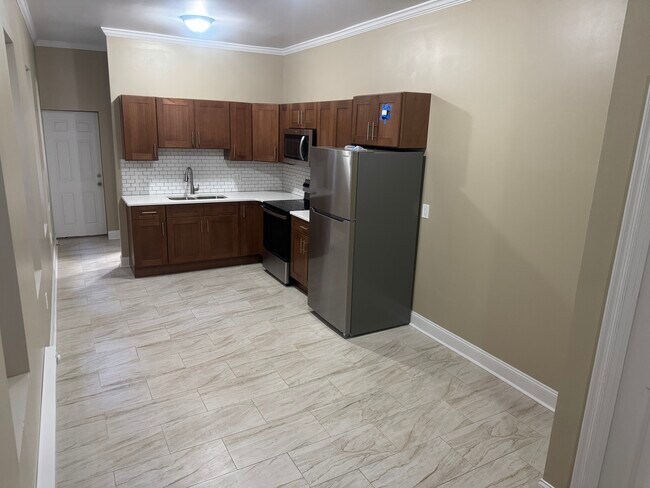 Building Photo - 2327 N 18th St