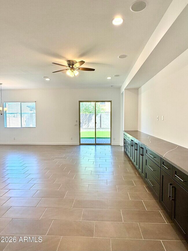 Building Photo - 3824 Fiestaflower Ln