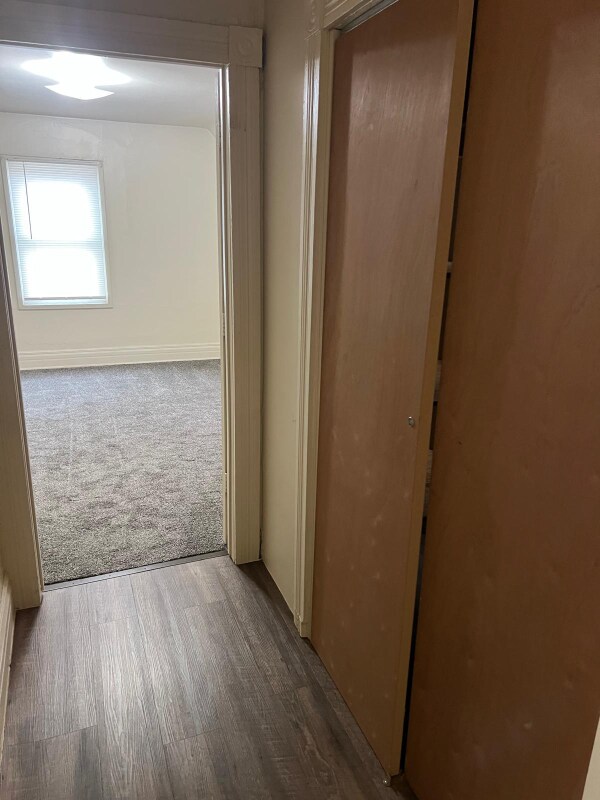 Building Photo - 1050 9th St