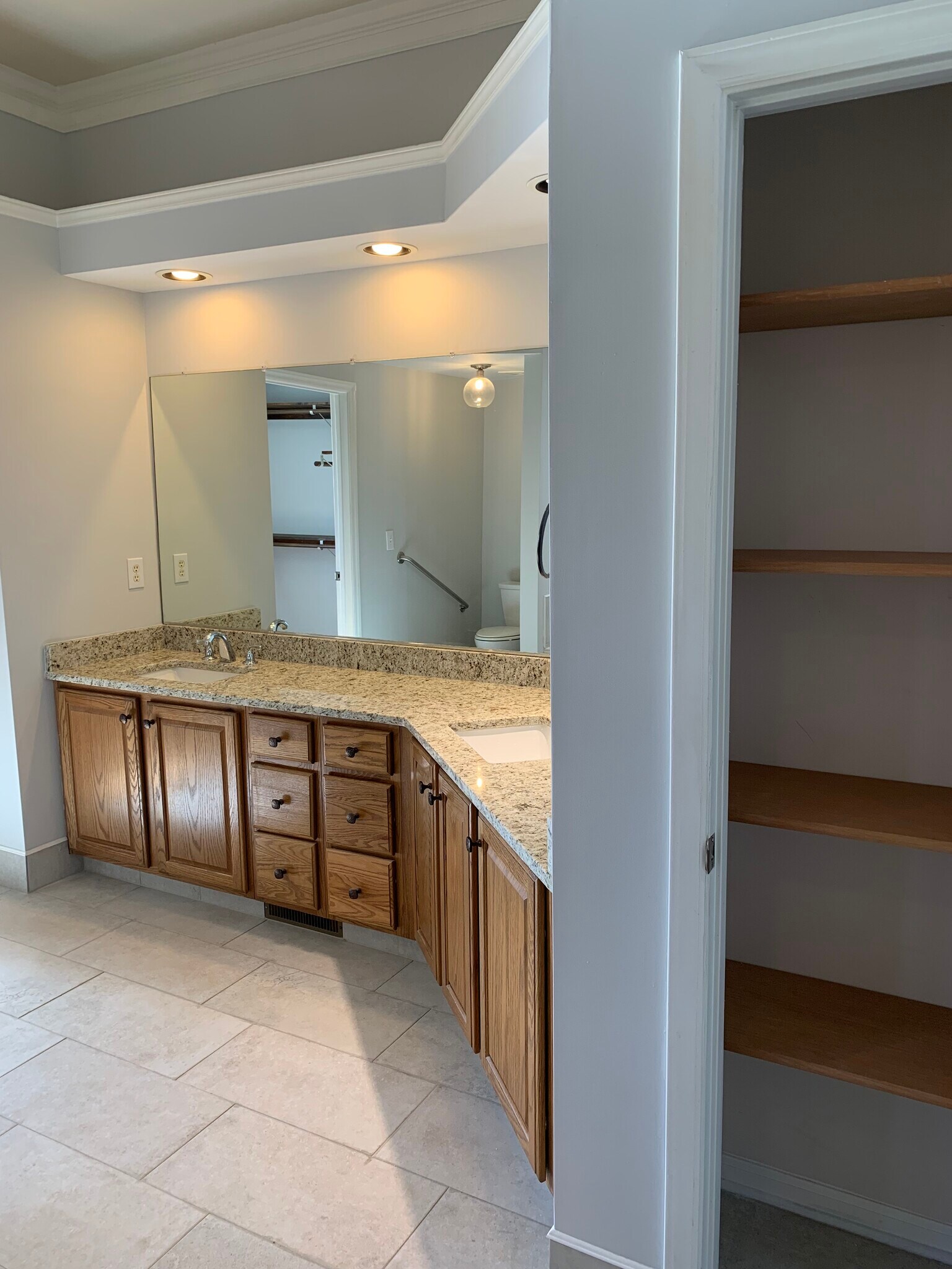 master bath - 5506 Phillipsburg Dr