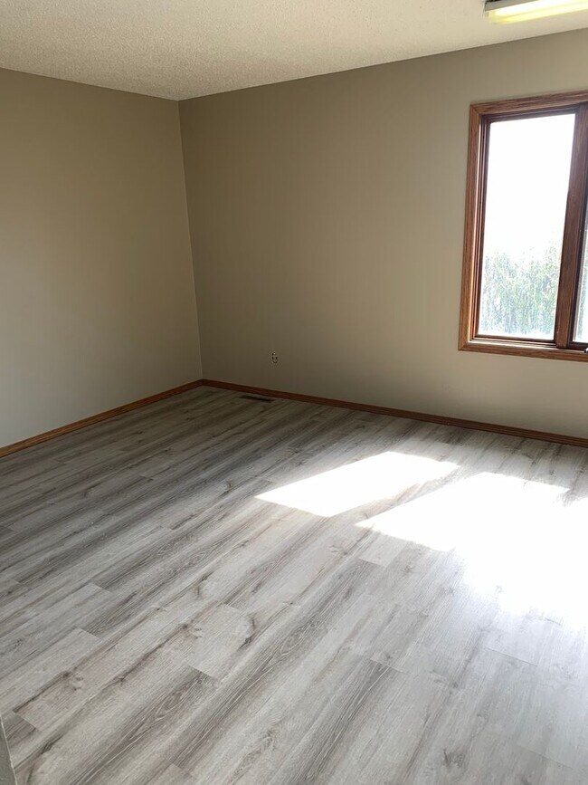 Building Photo - ponca-t