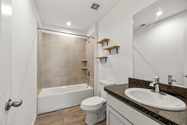 Building Photo - 5451 Tuscany Hills Ln