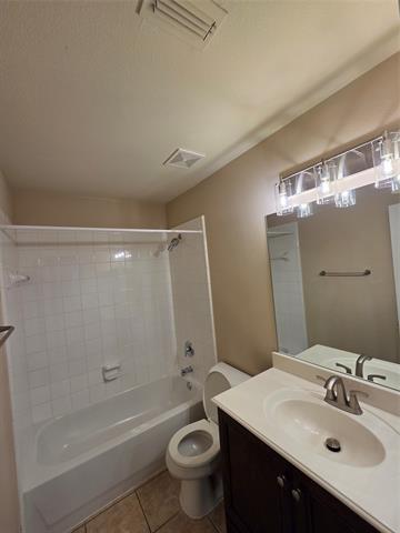 Building Photo - 3227 Yeltes