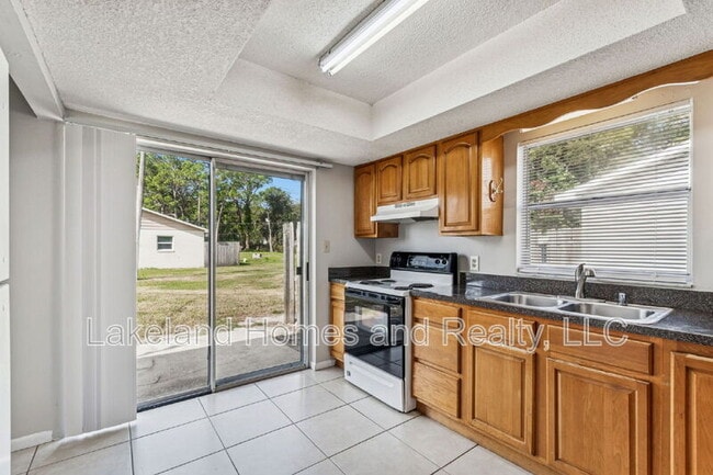 Building Photo - 6026 Norton Rd