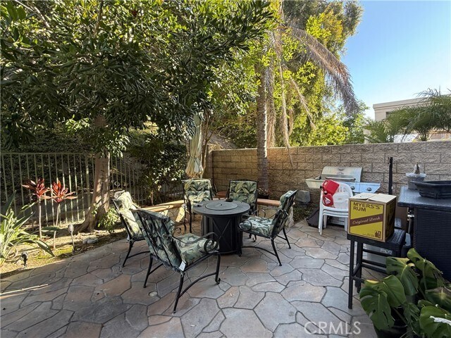 Building Photo - 2678 N Bentley St
