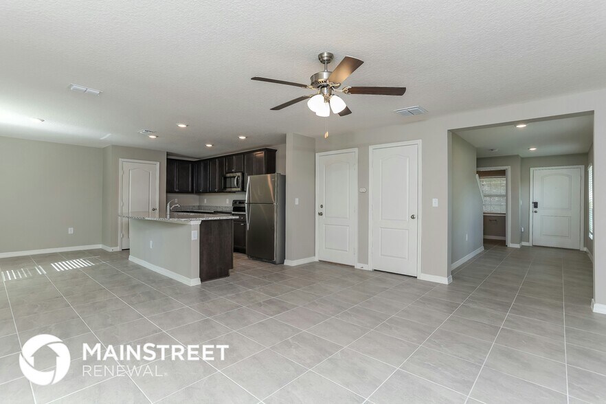 Building Photo - 360 Fern Ct