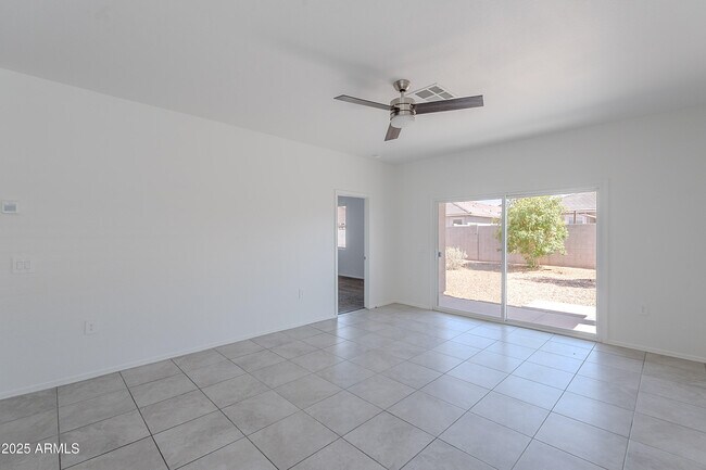 Building Photo - 35337 W San Alvarez Ave
