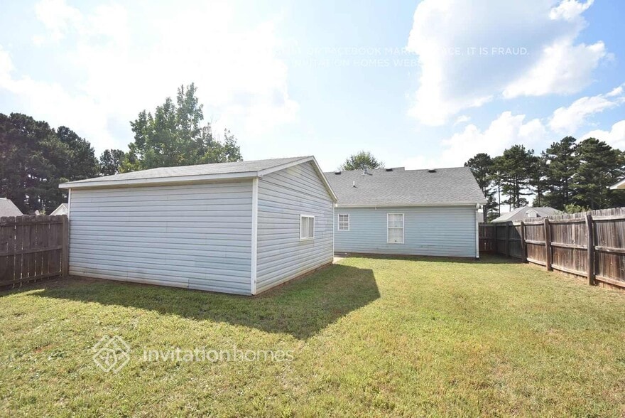 Building Photo - 1500 N Hampton Ct