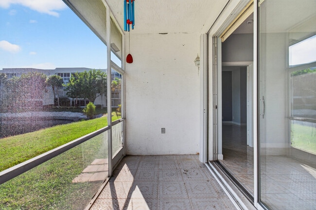 Building Photo - 3162 Via Poinciana