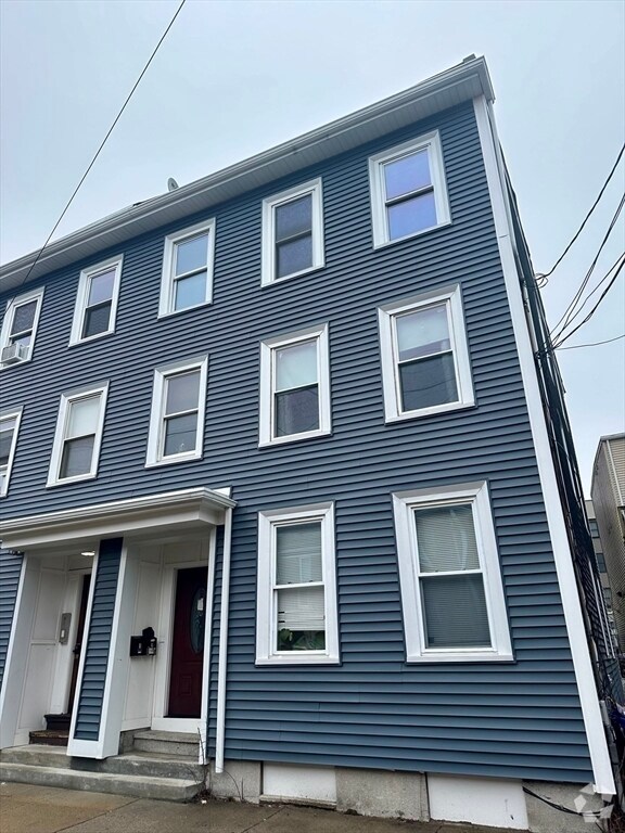 Building Photo - 18 Mitchell St