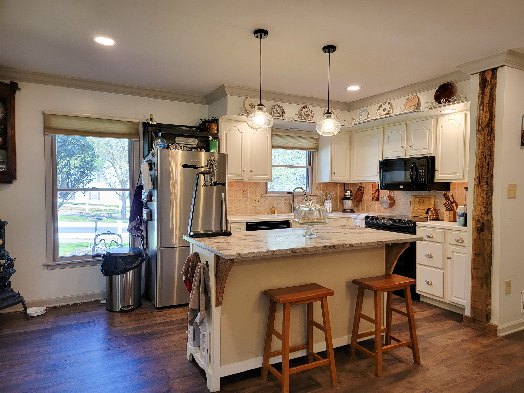 Building Photo - 1801 Spring Ridge Ln