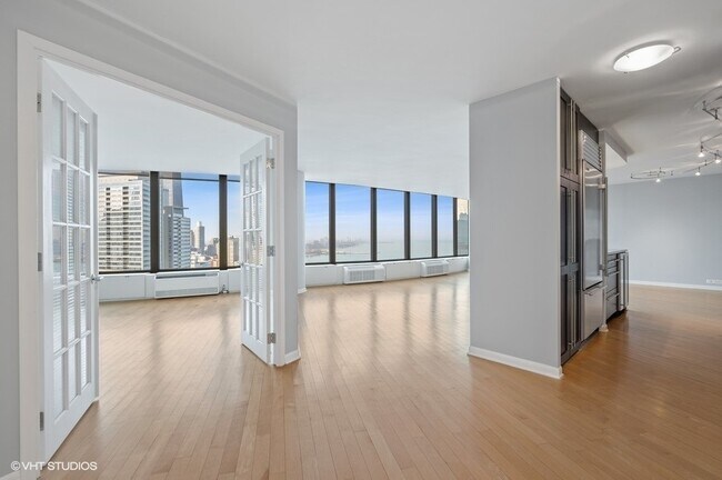 Building Photo - 505 N Lake Shore Dr