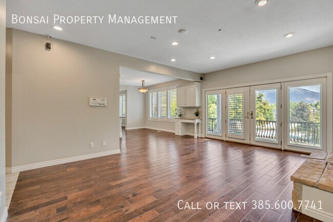 Building Photo - 11291 Palisade View Dr