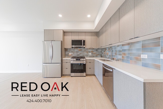 Building Photo - 5320 Cartwright Ave