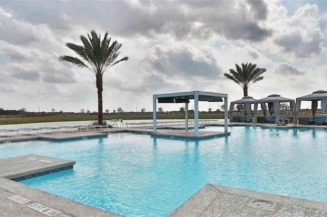 Building Photo - 4942 Hitchings Ct