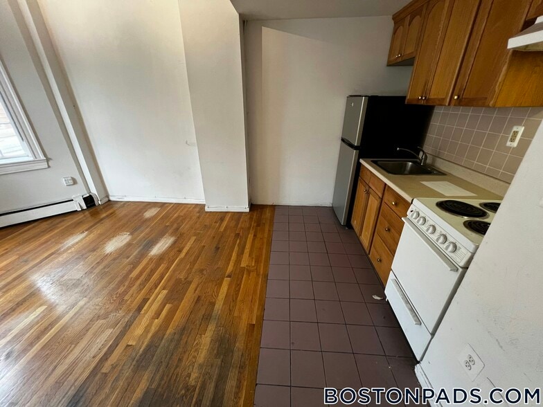 Building Photo - 61 S Huntington Ave