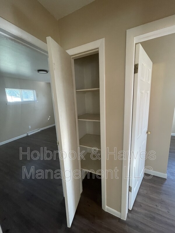 Building Photo - 3613 Highland Dr