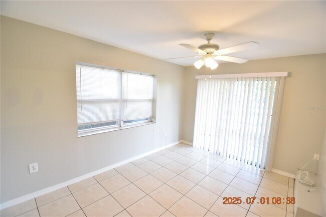 Building Photo - 818 49th Ave N