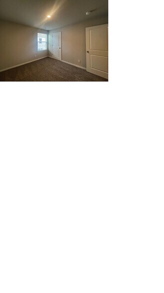 Building Photo - 4210 Mongoose Ln