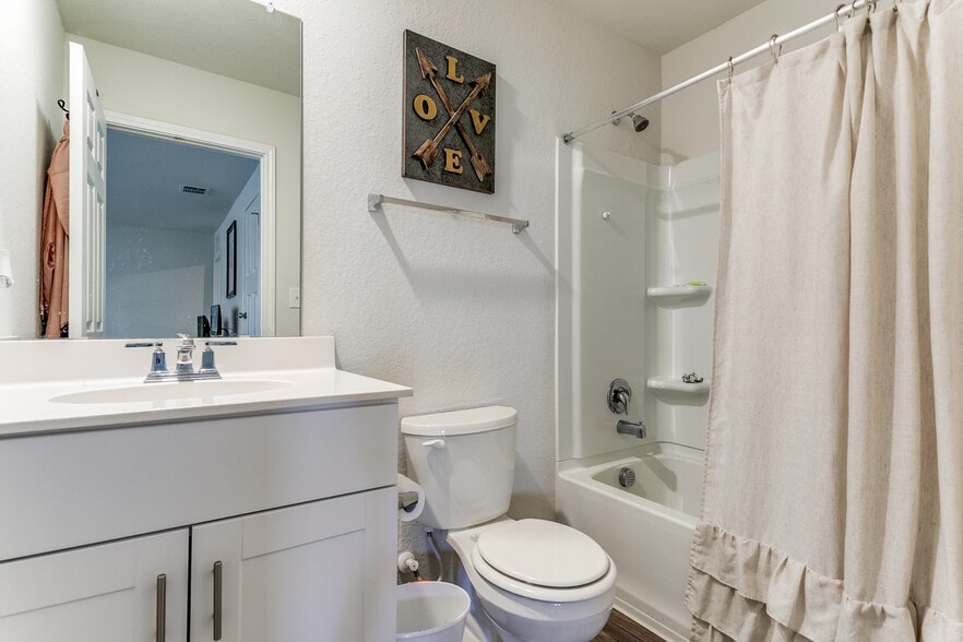 Building Photo - 6231 Fieldrun