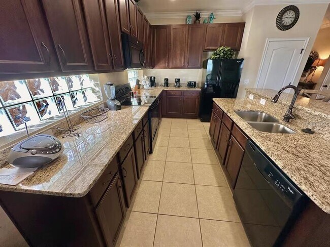 Building Photo - 4353 Acorn Ct