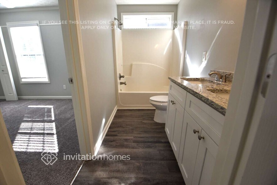 Building Photo - 2039 Ridgestone Landing SW