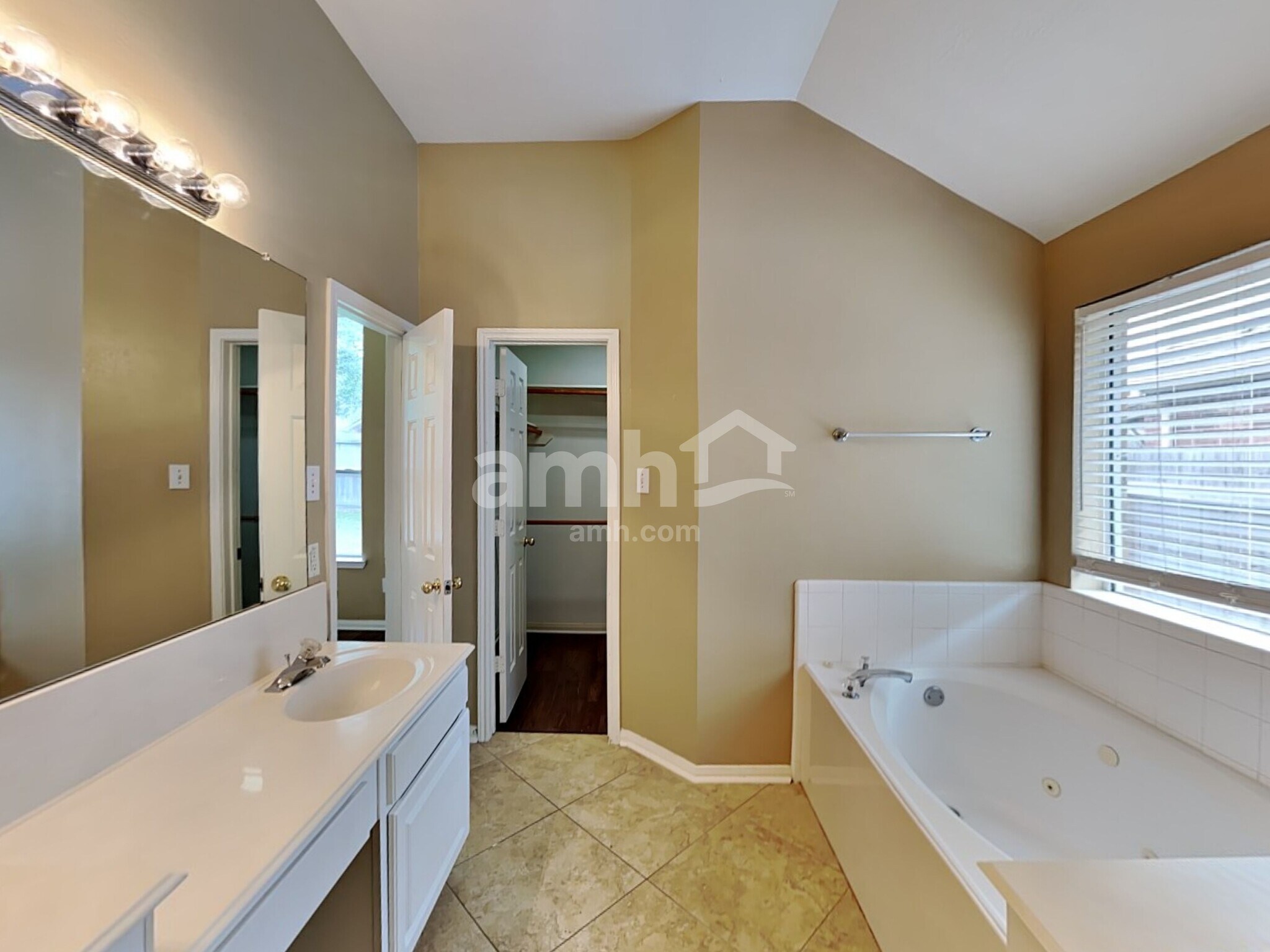 Building Photo - 409 Crimson Coast Dr