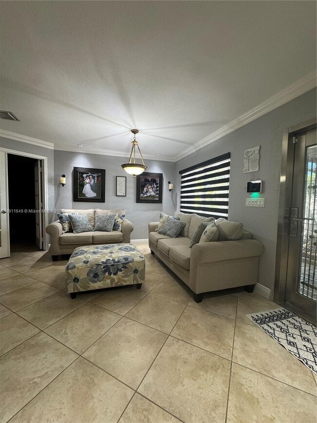 Building Photo - 6905 SW 148th Ct