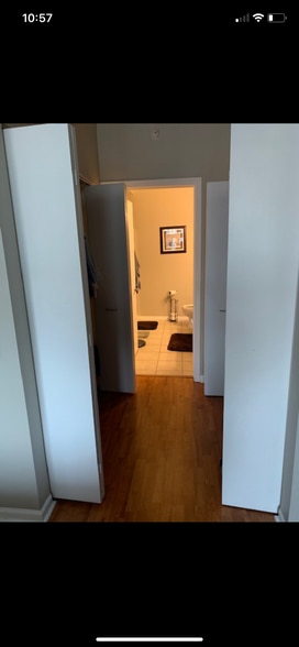 Building Photo - 600 N Dearborn St