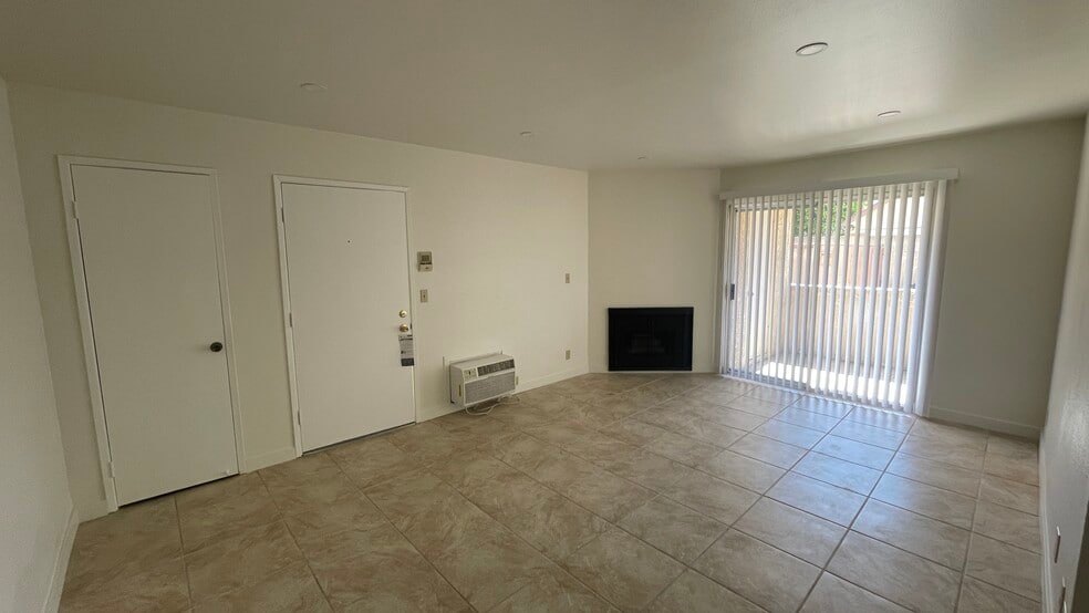 Primary Photo - 10123 Alondra Blvd