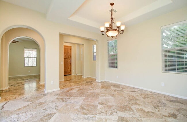 Building Photo - 9427 E Trailside View