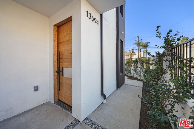 Building Photo - 13692 Erwin St