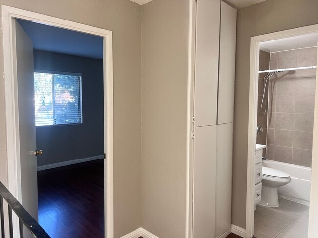 Building Photo - SUNNYVALE- 2 Bedroom 1.5 Bath Condominium -Washer & Dryer Included