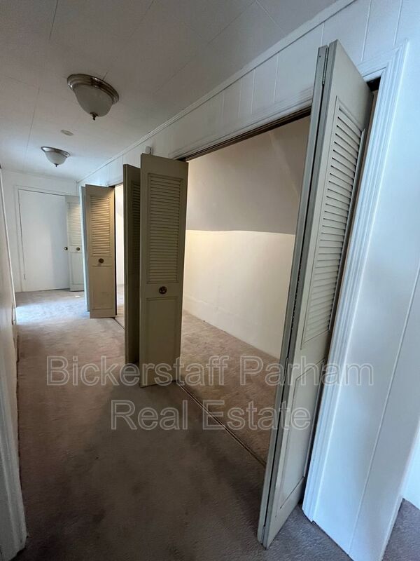 Building Photo - 1310 Stark Ave