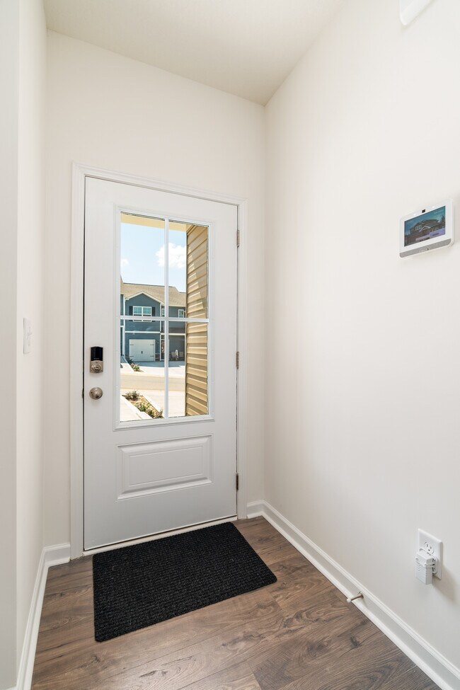 Building Photo - 3473 Tyee Xing Wy