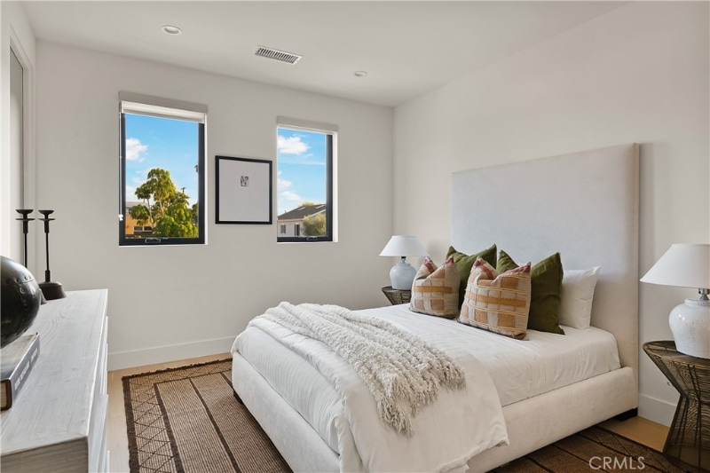 Building Photo - 12213 Allin St