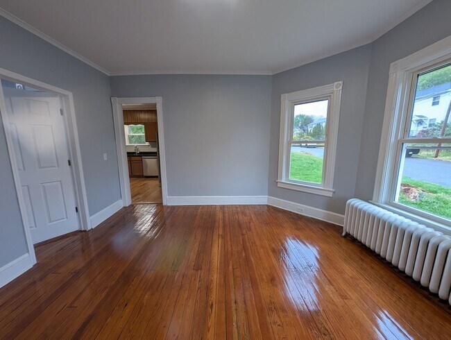 Building Photo - 677 Gerard Ave