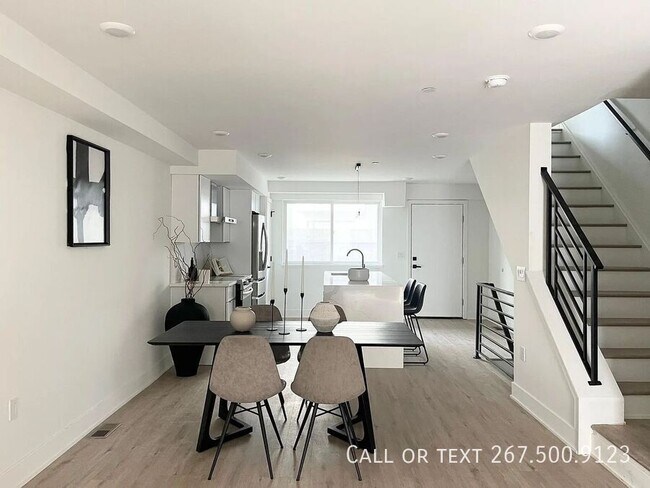 Building Photo - 2605 E Boston St