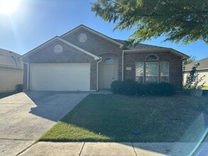 Building Photo - SUPER HOME IN SENDERA RANCH!