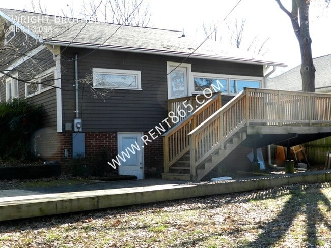 Building Photo - 2215 Highland Ave