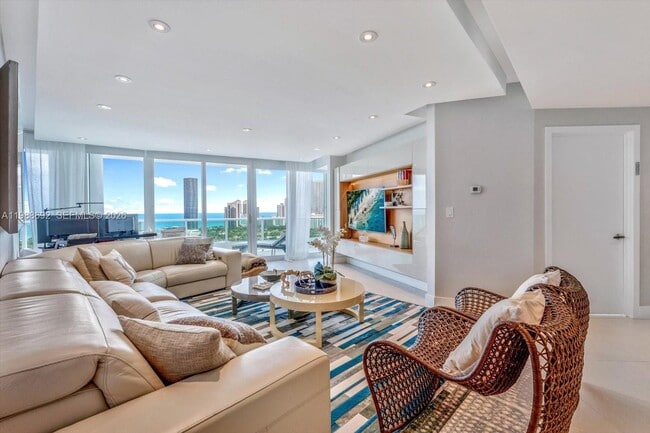 Building Photo - 19955 NE 38th Ct