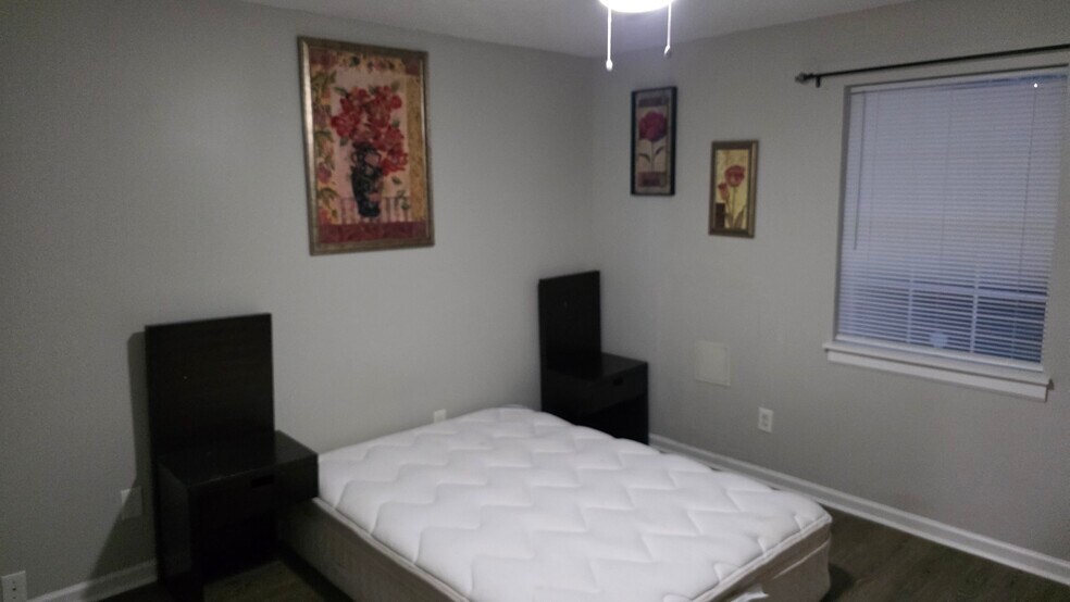 Master Suite Bedroom - 1417 22nd Ave N