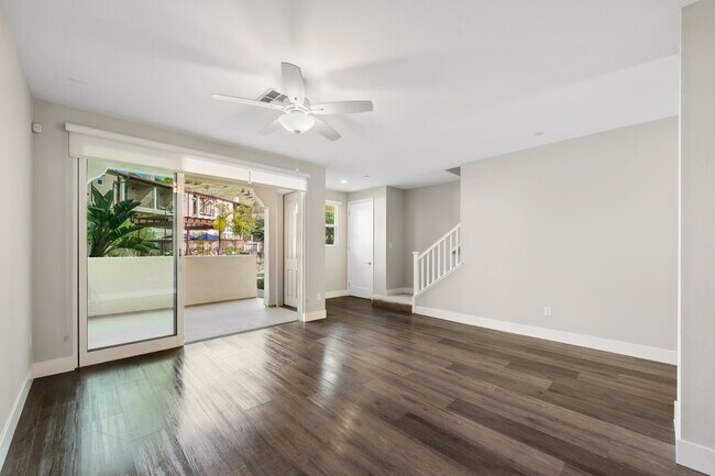 Building Photo - 4393 Paxton Pl
