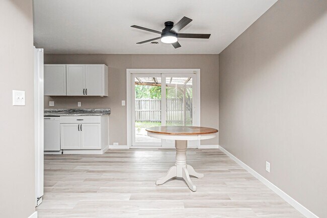 Building Photo - Please View 3D Virtual Walk-Through Before...