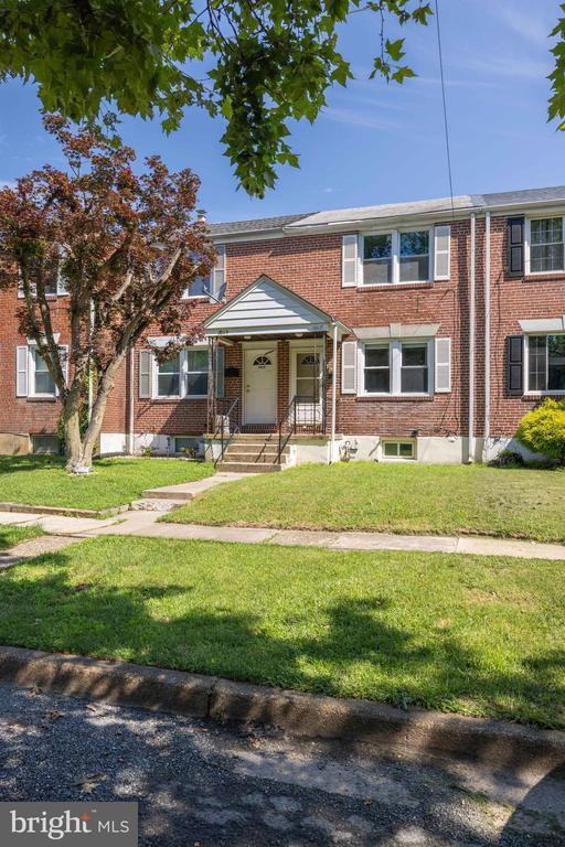 Primary Photo - 1017 Baltimore Ave
