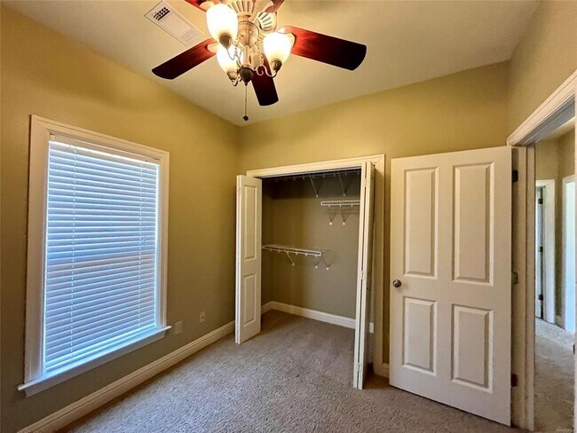 Building Photo - 8824 Alderwood Way