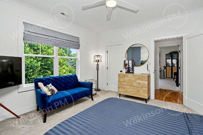 Building Photo - Luxurious & Upscale 3Br/2.5Bth, Perfect for Corporate Relocation, Professional Athlete, Successfu...