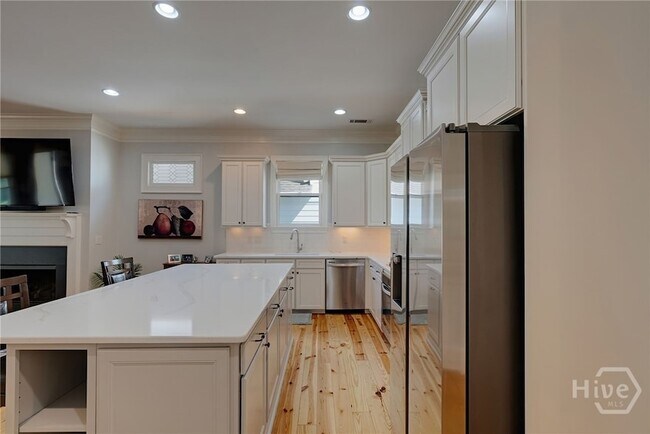 Building Photo - 3530 Greenleffe Dr