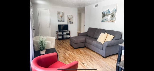 Building Photo - 1340 Juniper Dr